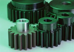 革のスマホカバーで大人の装いを